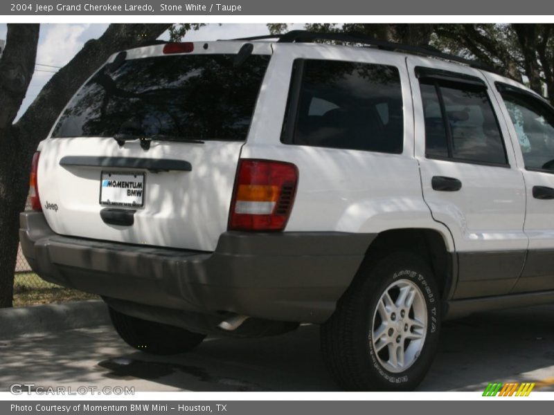 Stone White / Taupe 2004 Jeep Grand Cherokee Laredo