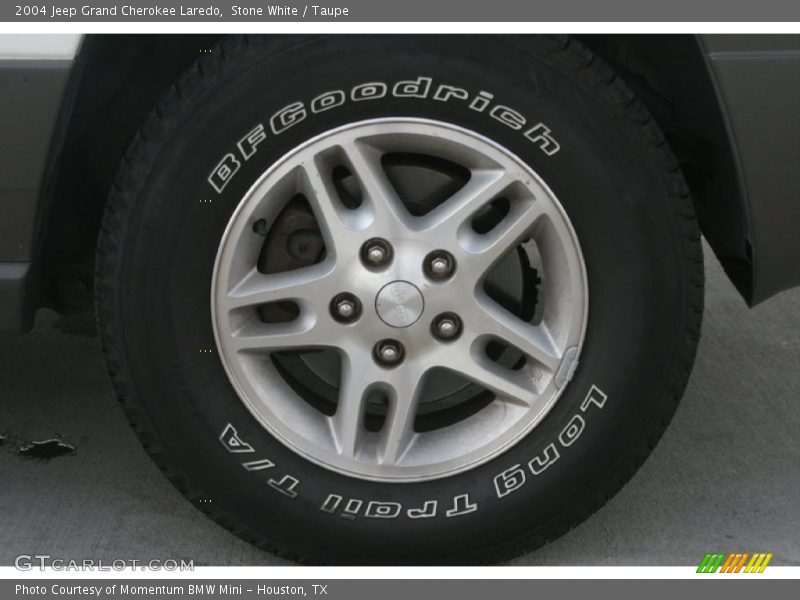 Stone White / Taupe 2004 Jeep Grand Cherokee Laredo