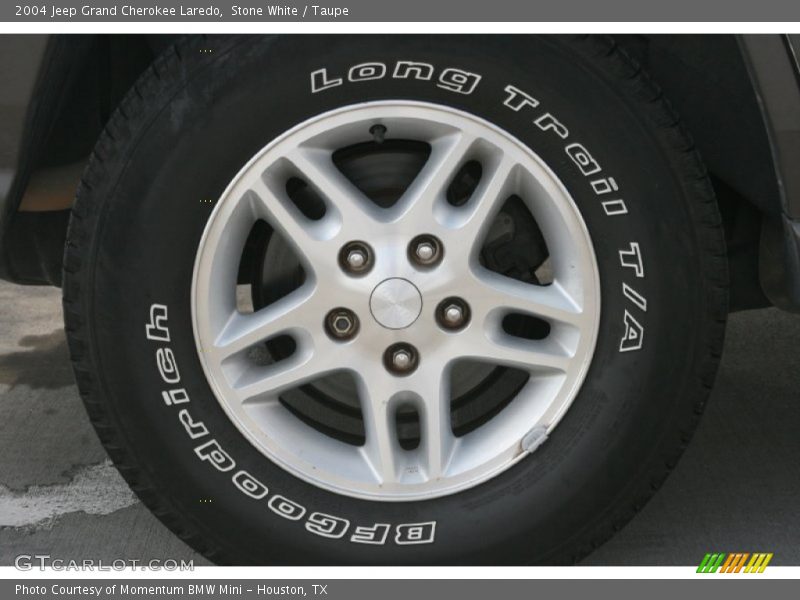 Stone White / Taupe 2004 Jeep Grand Cherokee Laredo