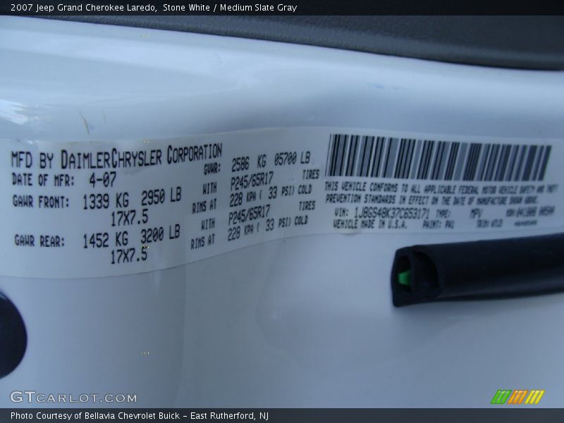 Stone White / Medium Slate Gray 2007 Jeep Grand Cherokee Laredo