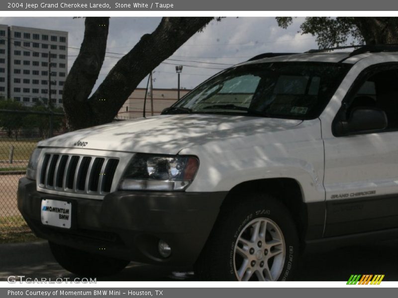 Stone White / Taupe 2004 Jeep Grand Cherokee Laredo