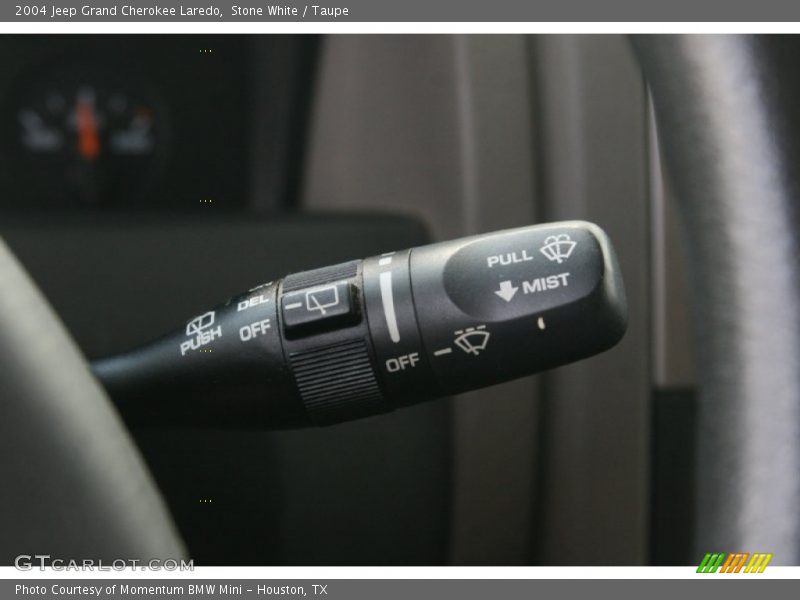 Stone White / Taupe 2004 Jeep Grand Cherokee Laredo