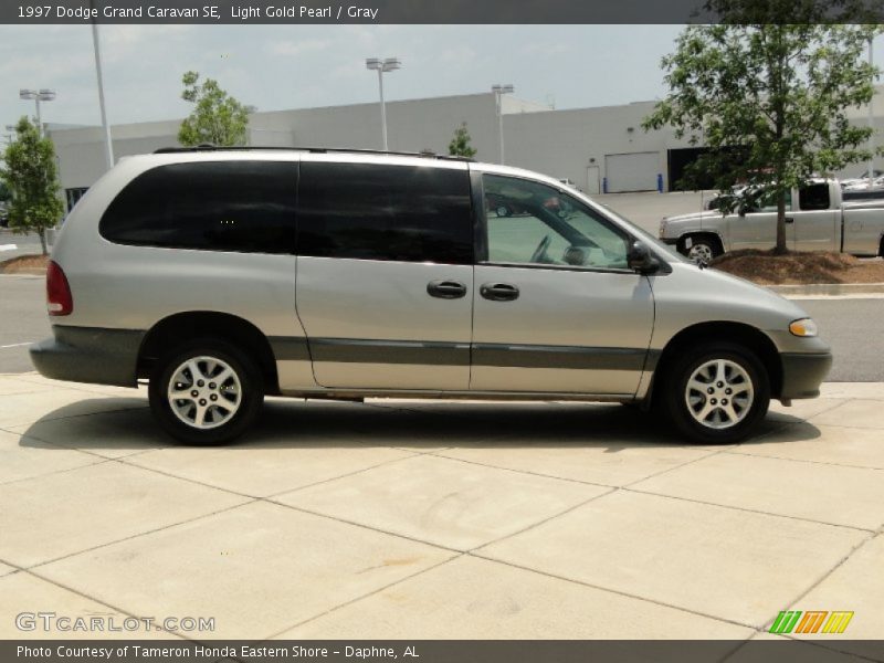 Light Gold Pearl / Gray 1997 Dodge Grand Caravan SE