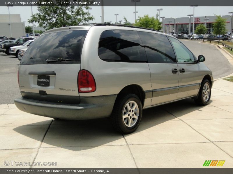 Light Gold Pearl / Gray 1997 Dodge Grand Caravan SE