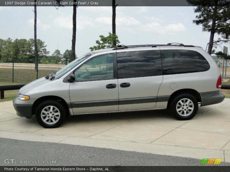 Light Gold Pearl / Gray 1997 Dodge Grand Caravan SE