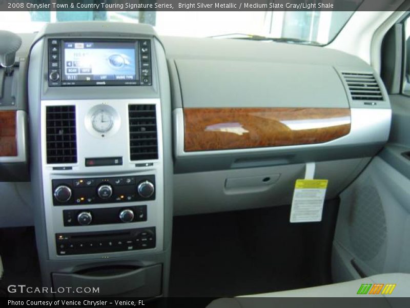 Bright Silver Metallic / Medium Slate Gray/Light Shale 2008 Chrysler Town & Country Touring Signature Series