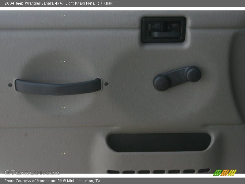 Light Khaki Metallic / Khaki 2004 Jeep Wrangler Sahara 4x4