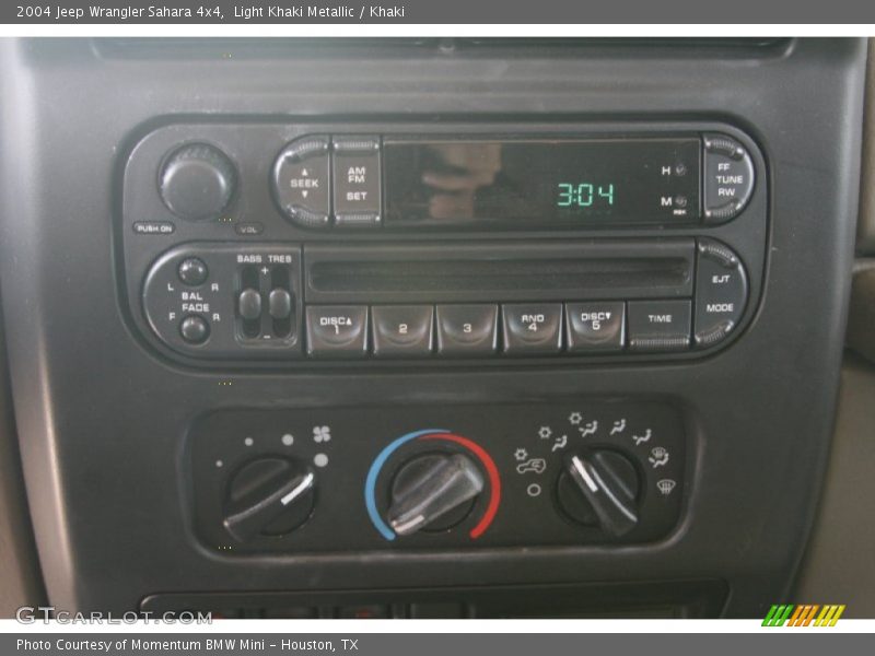 Light Khaki Metallic / Khaki 2004 Jeep Wrangler Sahara 4x4