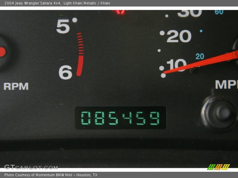 Light Khaki Metallic / Khaki 2004 Jeep Wrangler Sahara 4x4