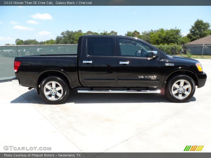 Galaxy Black / Charcoal 2010 Nissan Titan SE Crew Cab