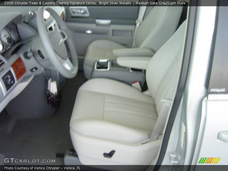 Bright Silver Metallic / Medium Slate Gray/Light Shale 2008 Chrysler Town & Country Touring Signature Series