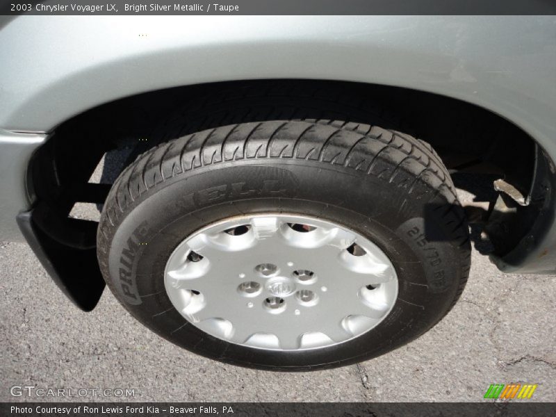 Bright Silver Metallic / Taupe 2003 Chrysler Voyager LX