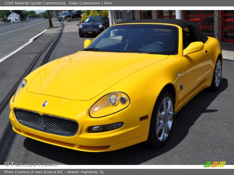 Giallo Granturismo / Nero 2005 Maserati Spyder Cambiocorsa