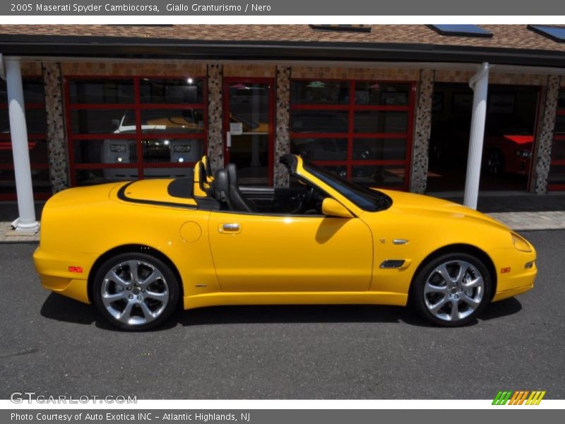 Giallo Granturismo / Nero 2005 Maserati Spyder Cambiocorsa