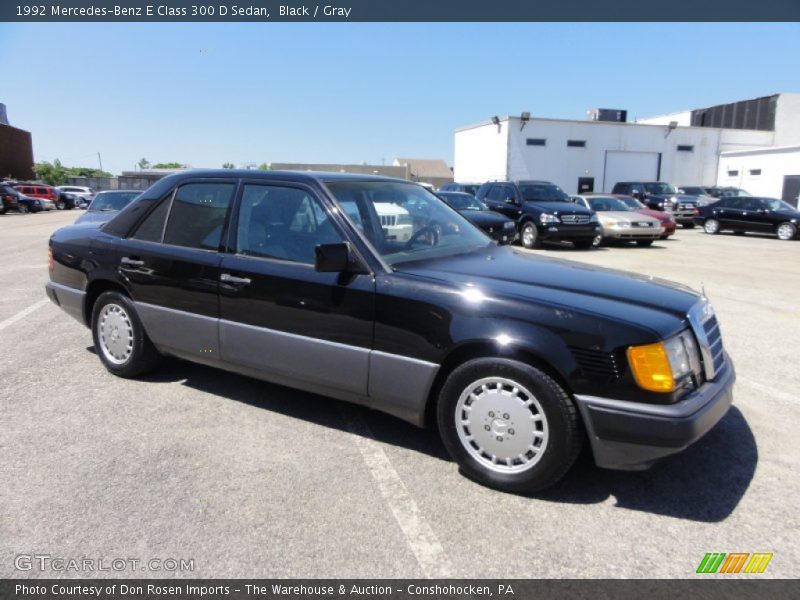 Black / Gray 1992 Mercedes-Benz E Class 300 D Sedan