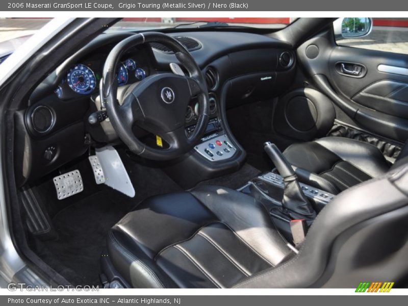  2006 GranSport LE Coupe Nero (Black) Interior