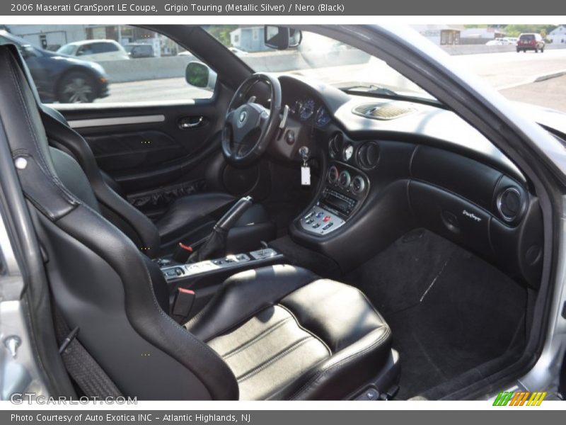  2006 GranSport LE Coupe Nero (Black) Interior