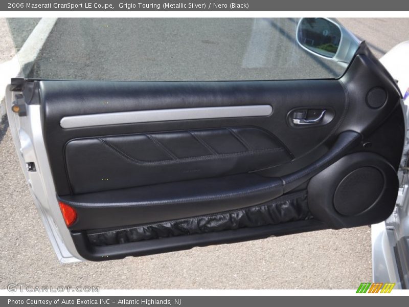 Door Panel of 2006 GranSport LE Coupe