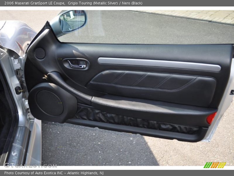 Door Panel of 2006 GranSport LE Coupe