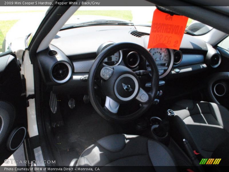 Pepper White / Black/Grey 2009 Mini Cooper S Hardtop