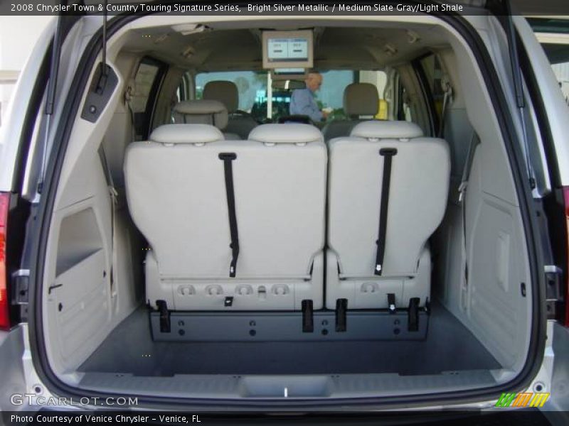 Bright Silver Metallic / Medium Slate Gray/Light Shale 2008 Chrysler Town & Country Touring Signature Series