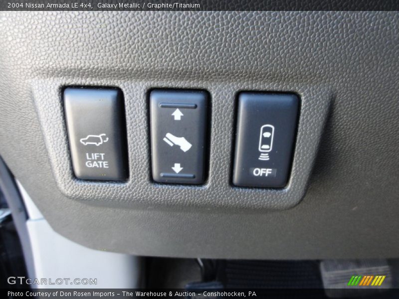 Galaxy Metallic / Graphite/Titanium 2004 Nissan Armada LE 4x4