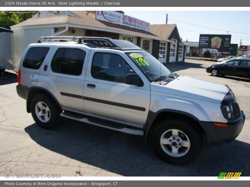 Silver Lightning Metallic / Charcoal 2004 Nissan Xterra XE 4x4