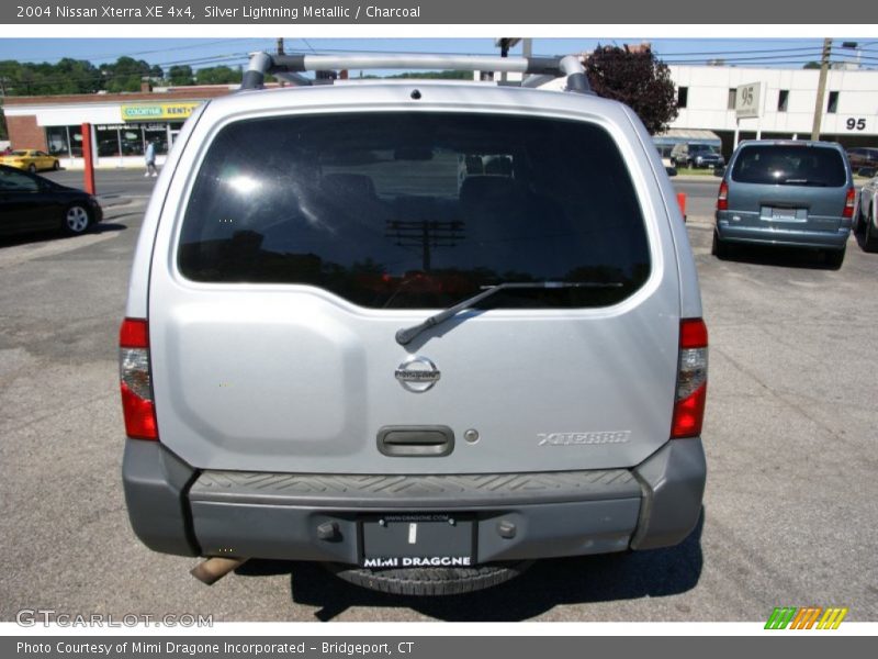 Silver Lightning Metallic / Charcoal 2004 Nissan Xterra XE 4x4