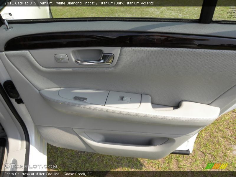 White Diamond Tricoat / Titanium/Dark Titanium Accents 2011 Cadillac DTS Premium