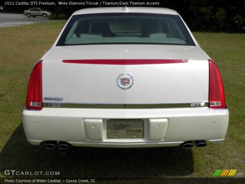 White Diamond Tricoat / Titanium/Dark Titanium Accents 2011 Cadillac DTS Premium