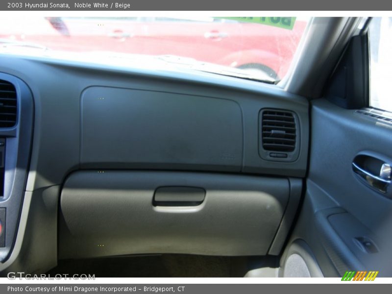 Noble White / Beige 2003 Hyundai Sonata