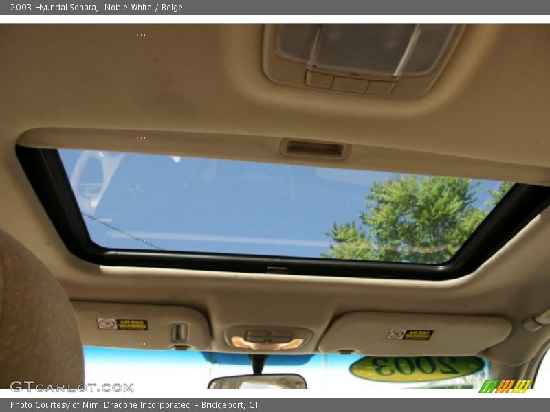 Noble White / Beige 2003 Hyundai Sonata