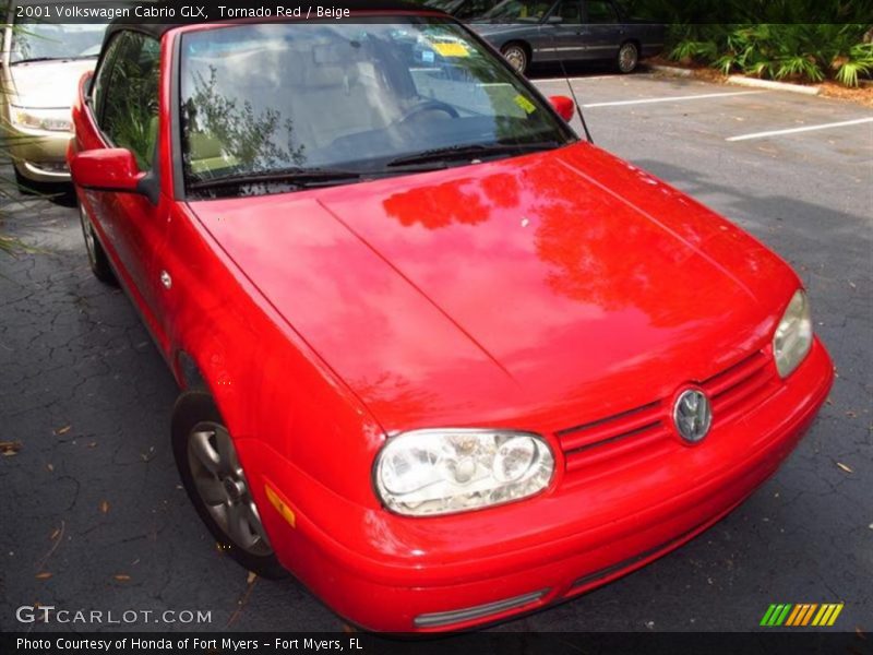 Tornado Red / Beige 2001 Volkswagen Cabrio GLX