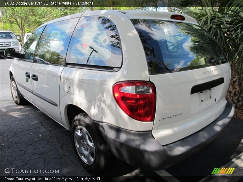 Stone White / Sandstone 2002 Dodge Caravan SE