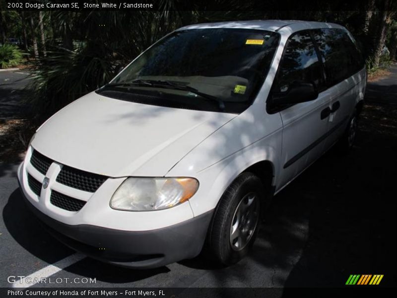 Stone White / Sandstone 2002 Dodge Caravan SE