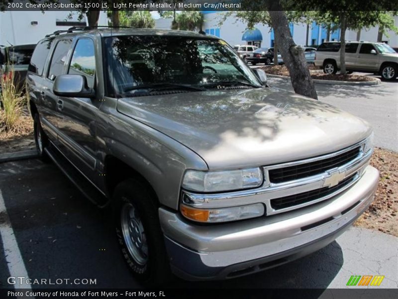 Light Pewter Metallic / Medium Gray/Neutral 2002 Chevrolet Suburban 1500 LS