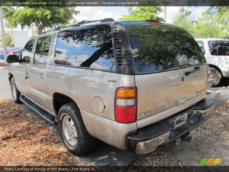 Light Pewter Metallic / Medium Gray/Neutral 2002 Chevrolet Suburban 1500 LS