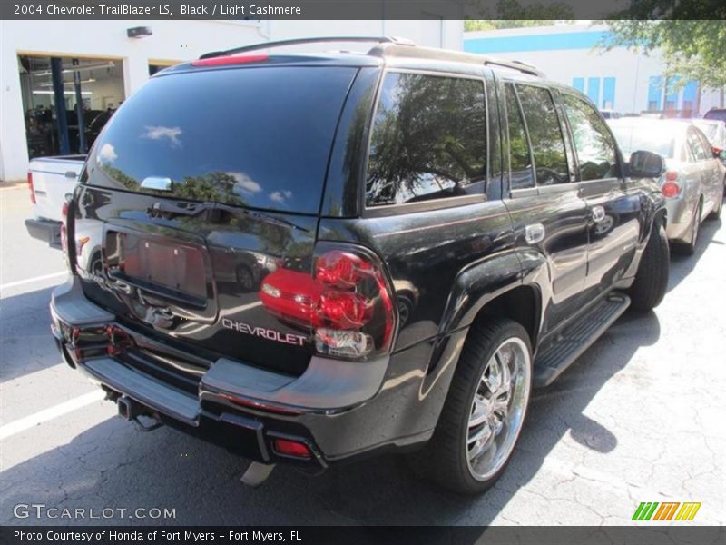 Black / Light Cashmere 2004 Chevrolet TrailBlazer LS