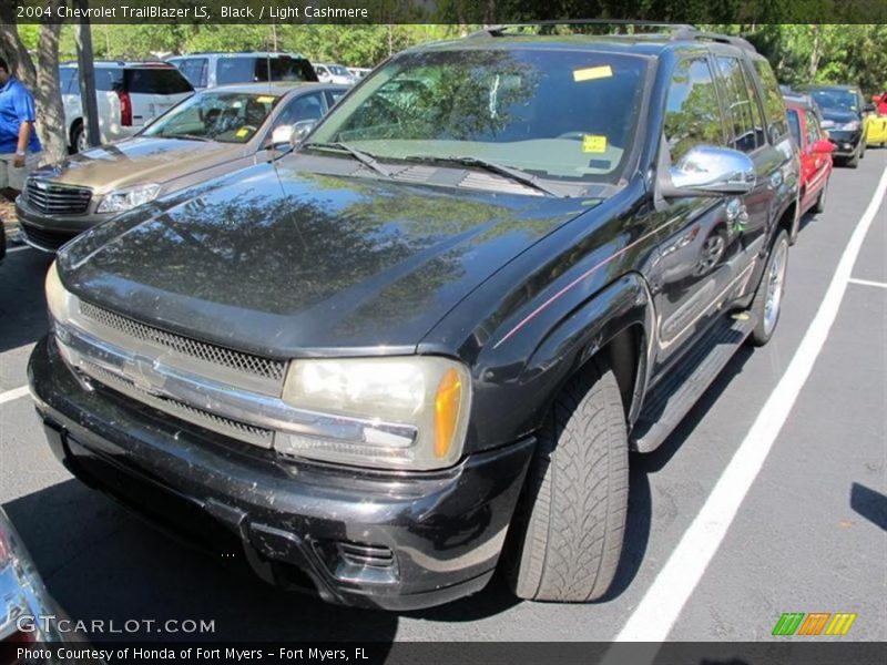 Black / Light Cashmere 2004 Chevrolet TrailBlazer LS