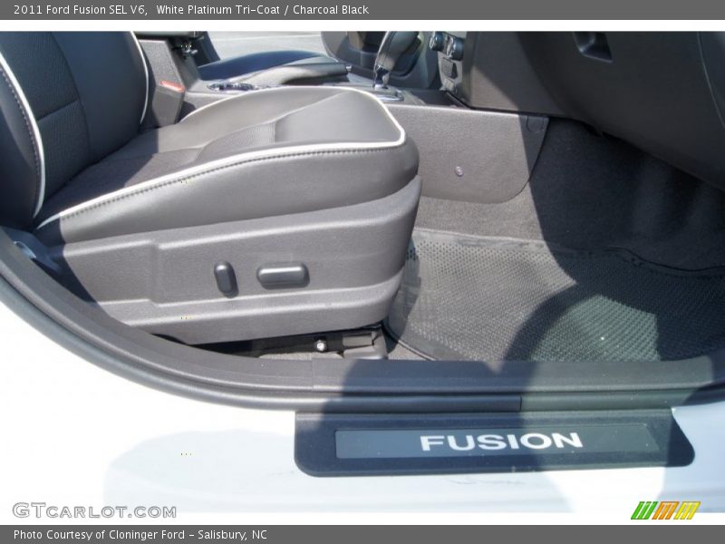 White Platinum Tri-Coat / Charcoal Black 2011 Ford Fusion SEL V6
