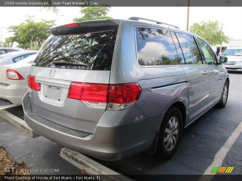 Silver Pearl Metallic / Gray 2009 Honda Odyssey EX