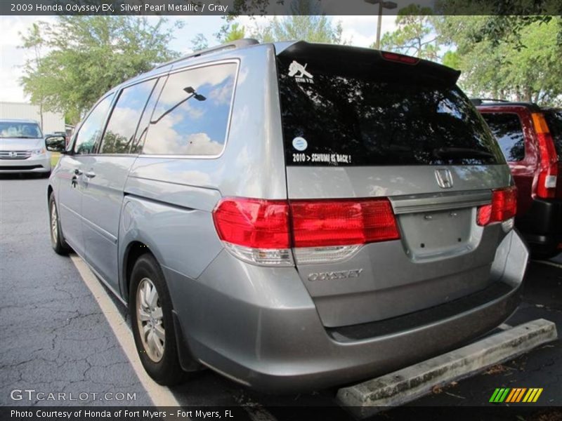 Silver Pearl Metallic / Gray 2009 Honda Odyssey EX