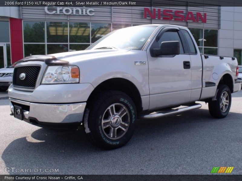 Silver Metallic / Medium/Dark Flint 2006 Ford F150 XLT Regular Cab 4x4