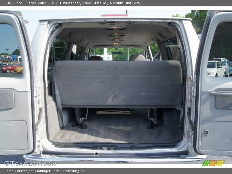 Silver Metallic / Medium Flint Grey 2006 Ford E Series Van E350 XLT Passenger