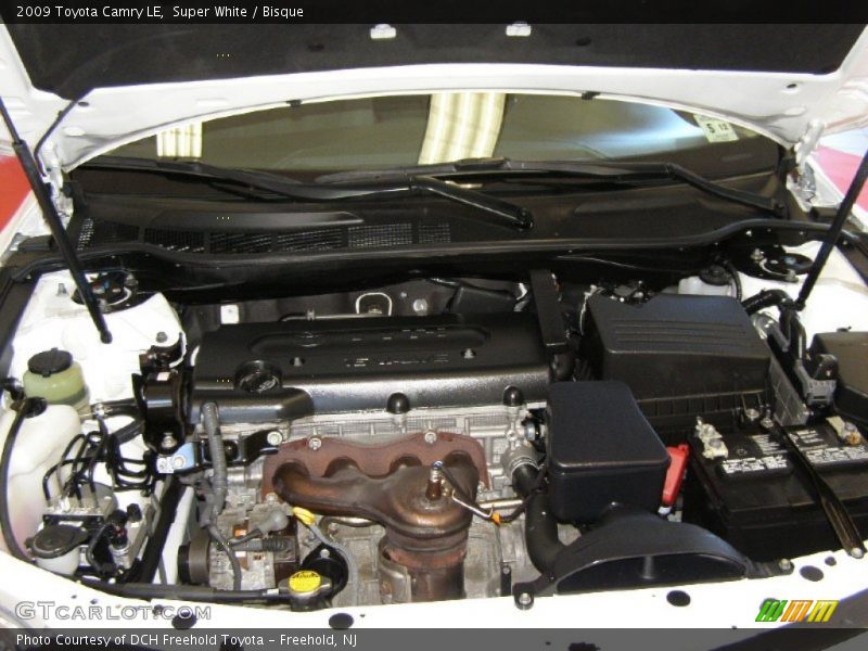 Super White / Bisque 2009 Toyota Camry LE