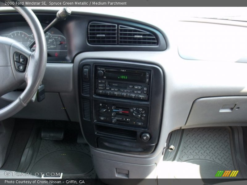 Spruce Green Metallic / Medium Parchment 2000 Ford Windstar SE