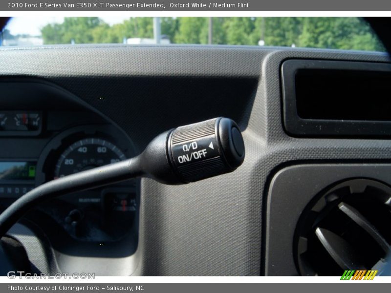 Oxford White / Medium Flint 2010 Ford E Series Van E350 XLT Passenger Extended