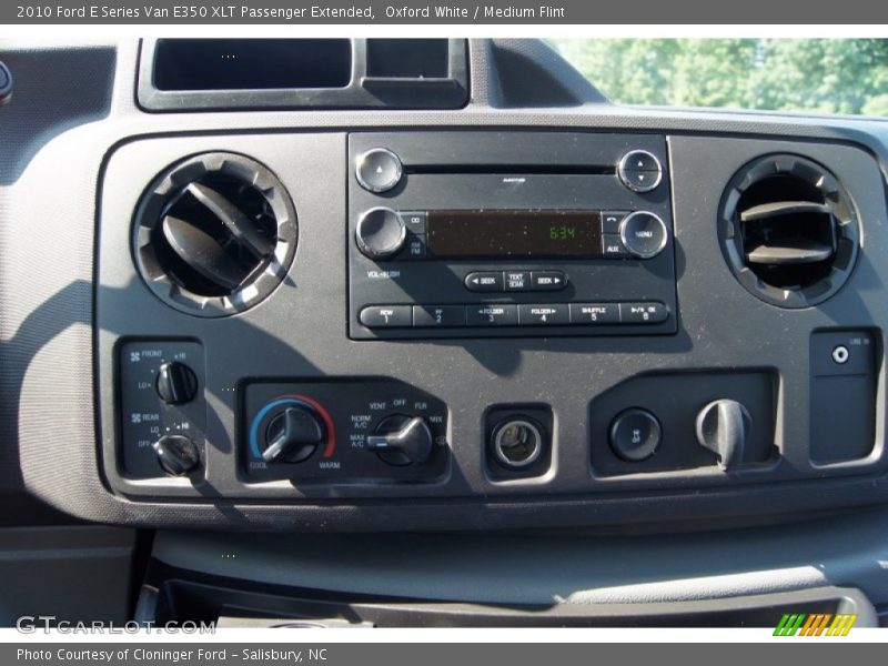 Oxford White / Medium Flint 2010 Ford E Series Van E350 XLT Passenger Extended