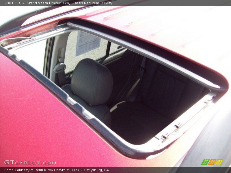 Cassis Red Pearl / Gray 2001 Suzuki Grand Vitara Limited 4x4