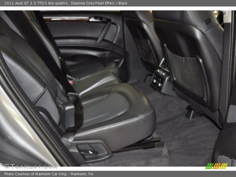 Daytona Grey Pearl Effect / Black 2011 Audi Q7 3.0 TFSI S line quattro